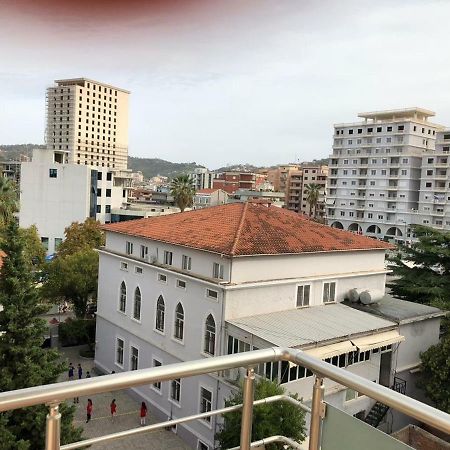 Center Apartment Vlorë Buitenkant foto