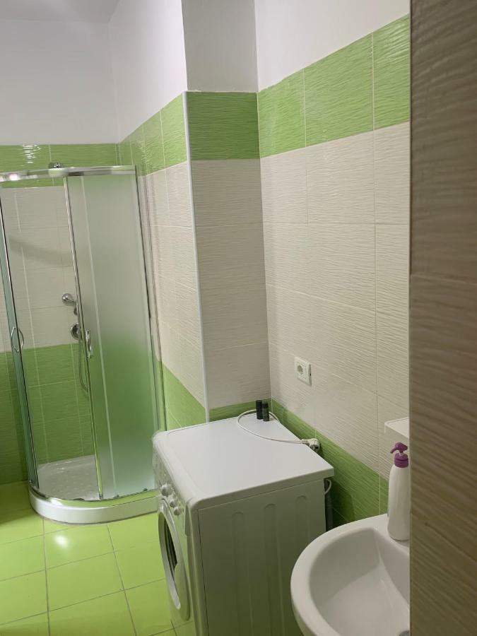 Center Apartment Vlorë Buitenkant foto
